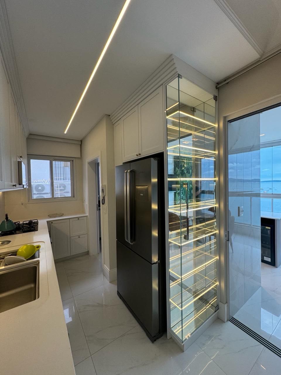 Petit Château - Apartamento no Ed. Petit Château em Itapema/SC