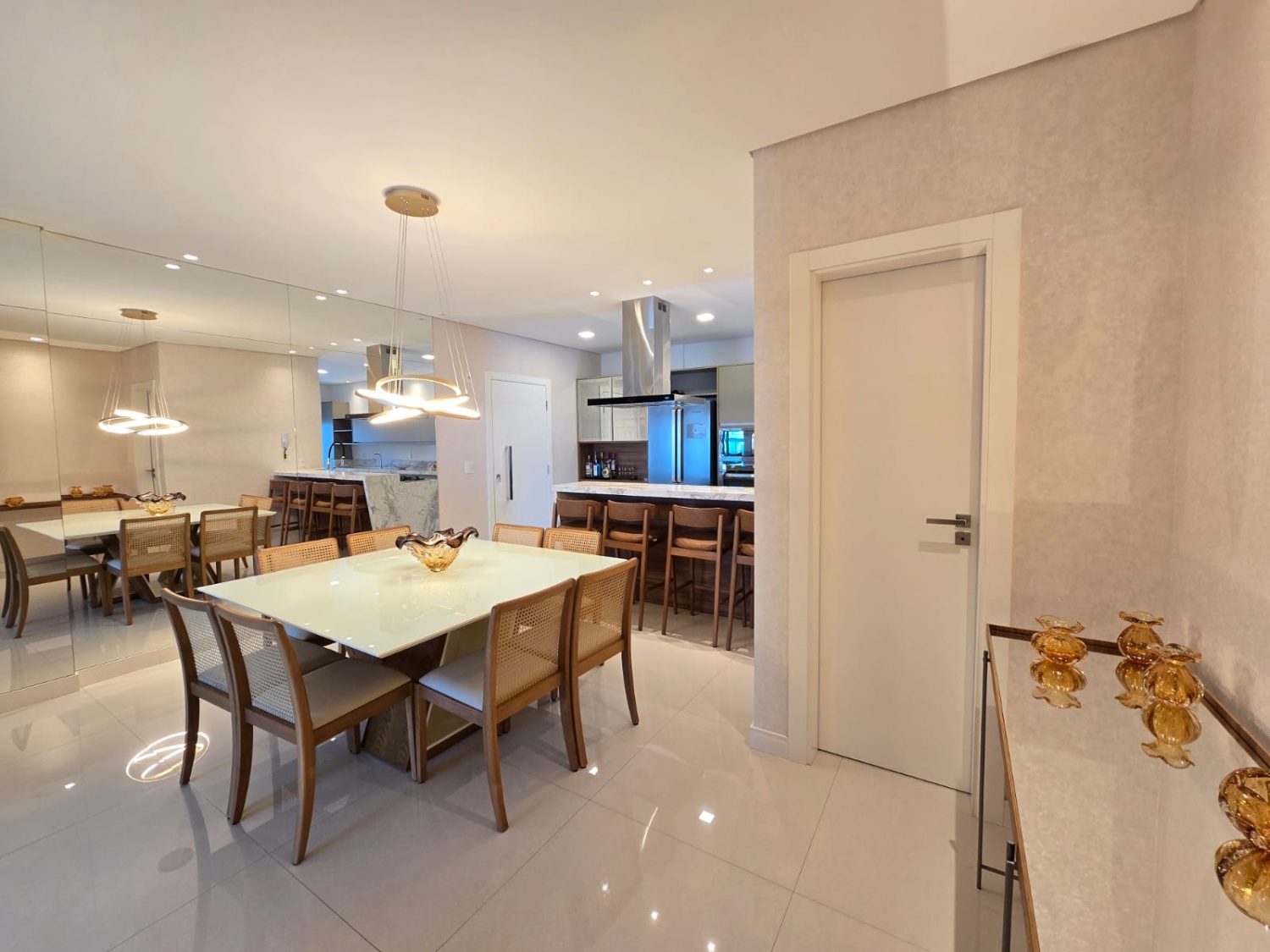 Apartamento no Edifício Solares da Brava na Praia Brava - foto 9