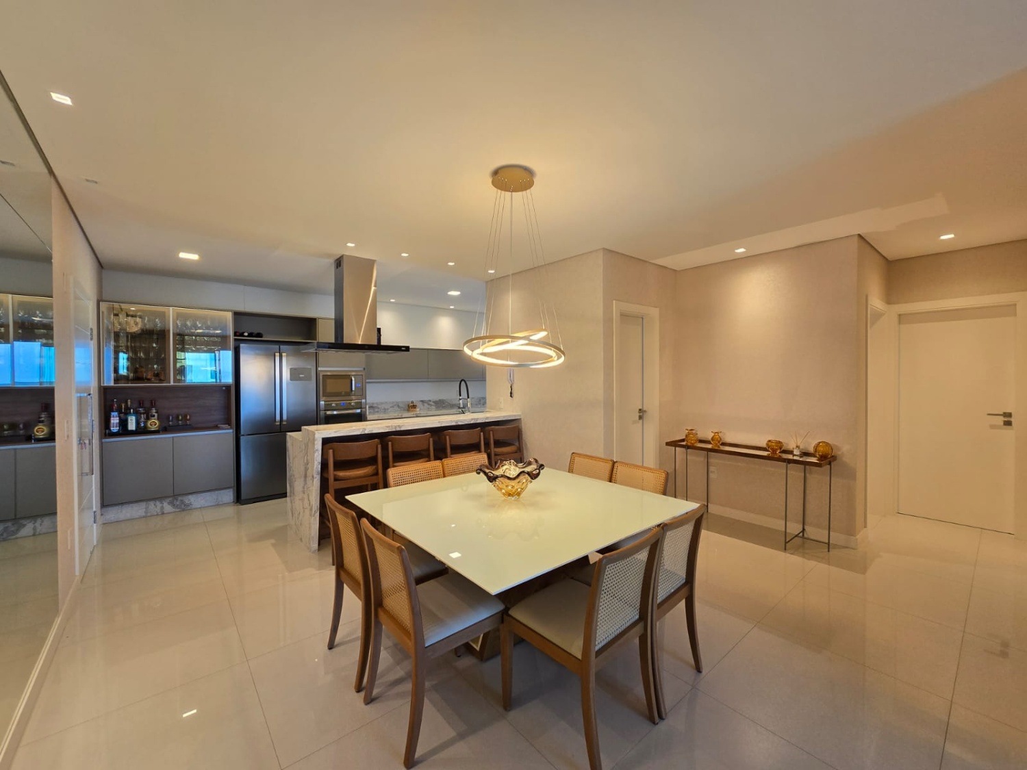 Apartamento no Edifício Solares da Brava na Praia Brava - foto 11