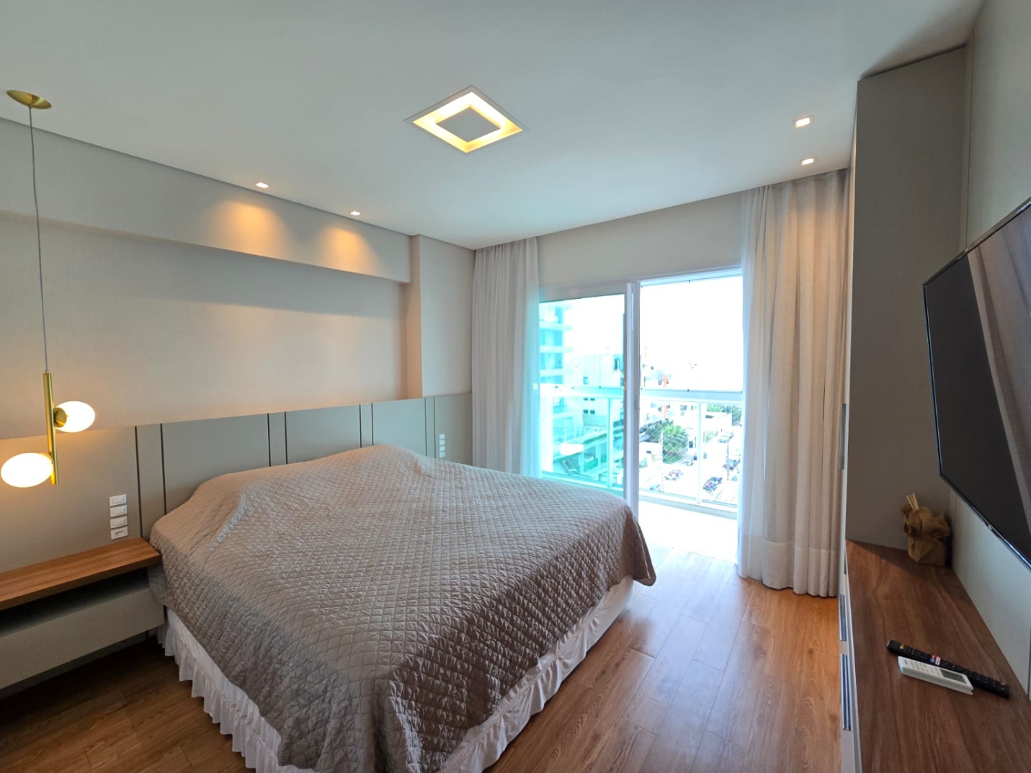 Apartamento no Edifício Solares da Brava na Praia Brava - foto 18