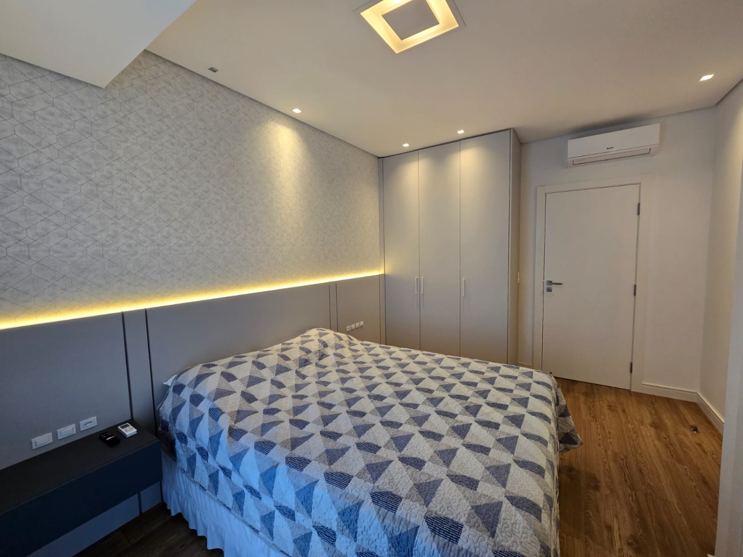 Apartamento no Edifício Solares da Brava na Praia Brava - foto 20