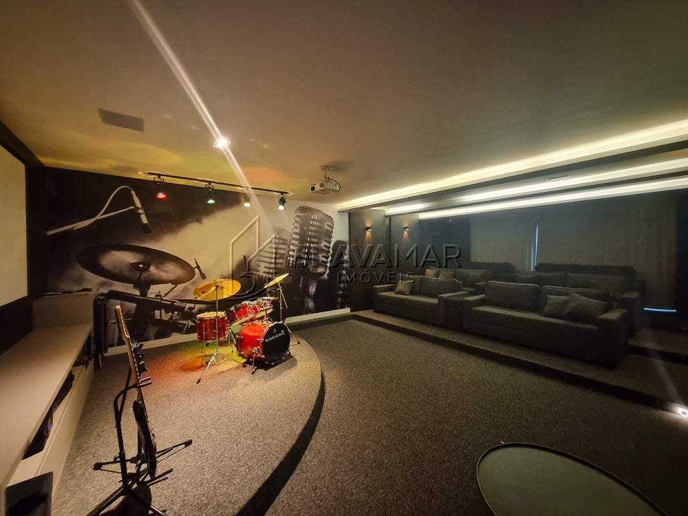 Apartamento no Edifício Solares da Brava na Praia Brava - foto 32