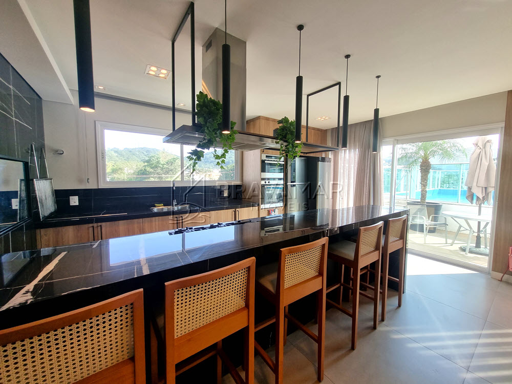 Apartamento no Edifício Solares da Brava na Praia Brava - foto 35