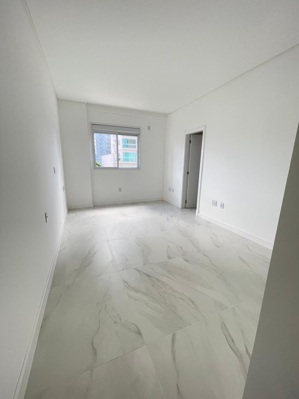 Apartamento no Ed. Sonata Residence em Itapema - foto 9