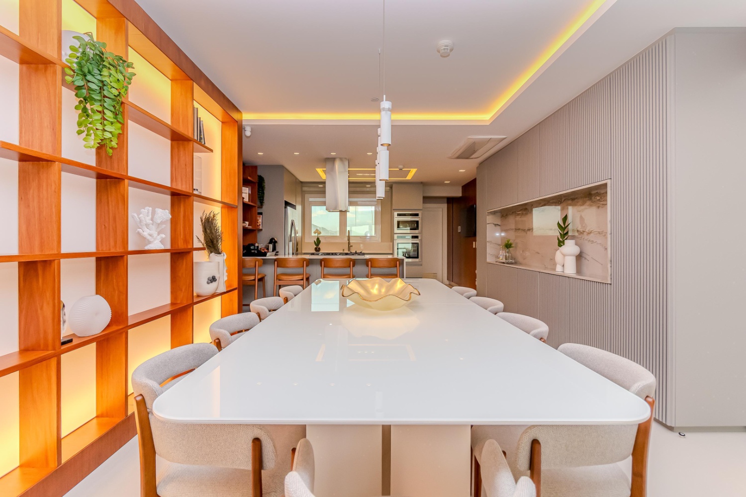 Apartamento no Ed. One Tower em Balneário Camboriú Decorado Frente Mar - foto 11