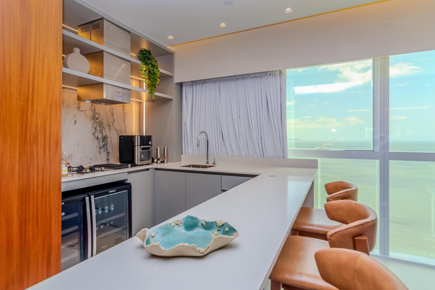 Apartamento no Ed. One Tower em Balneário Camboriú Decorado Frente Mar - foto 12
