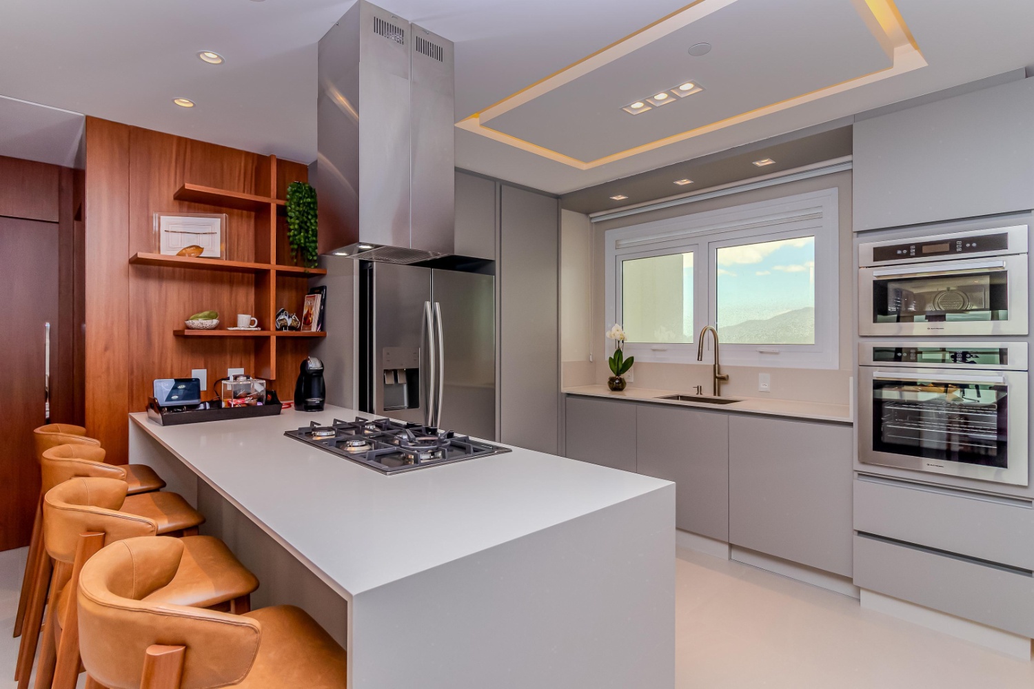 Apartamento no Ed. One Tower em Balneário Camboriú Decorado Frente Mar - foto 16