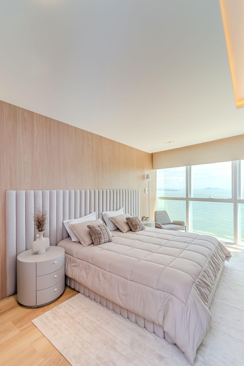 Apartamento no Ed. One Tower em Balneário Camboriú Decorado Frente Mar - foto 19