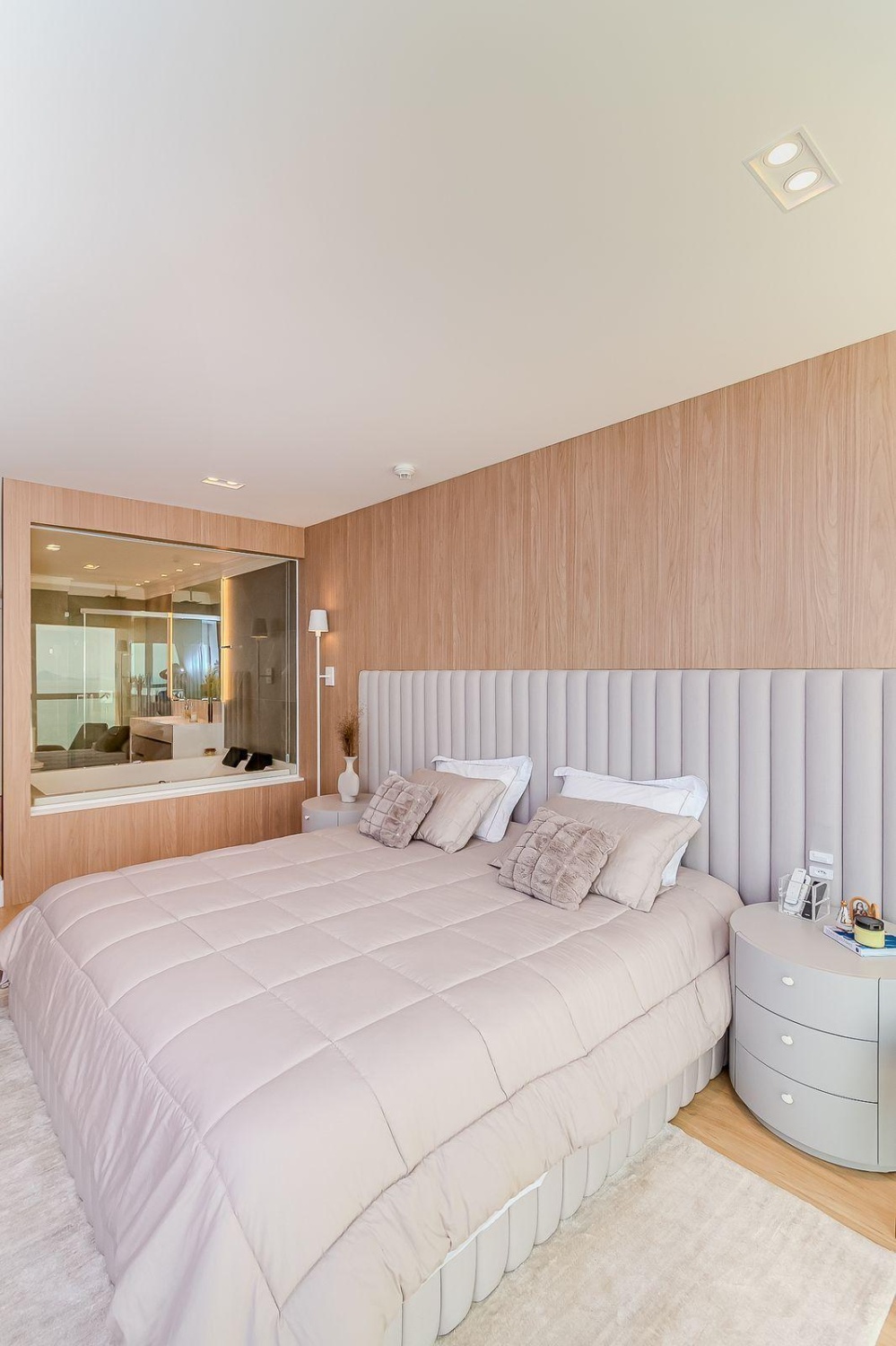 Apartamento no Ed. One Tower em Balneário Camboriú Decorado Frente Mar - foto 24