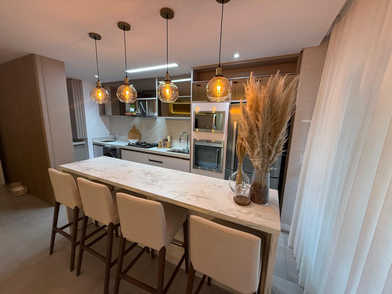 Apartamento no Ed. Brava Garden na Praia Brava