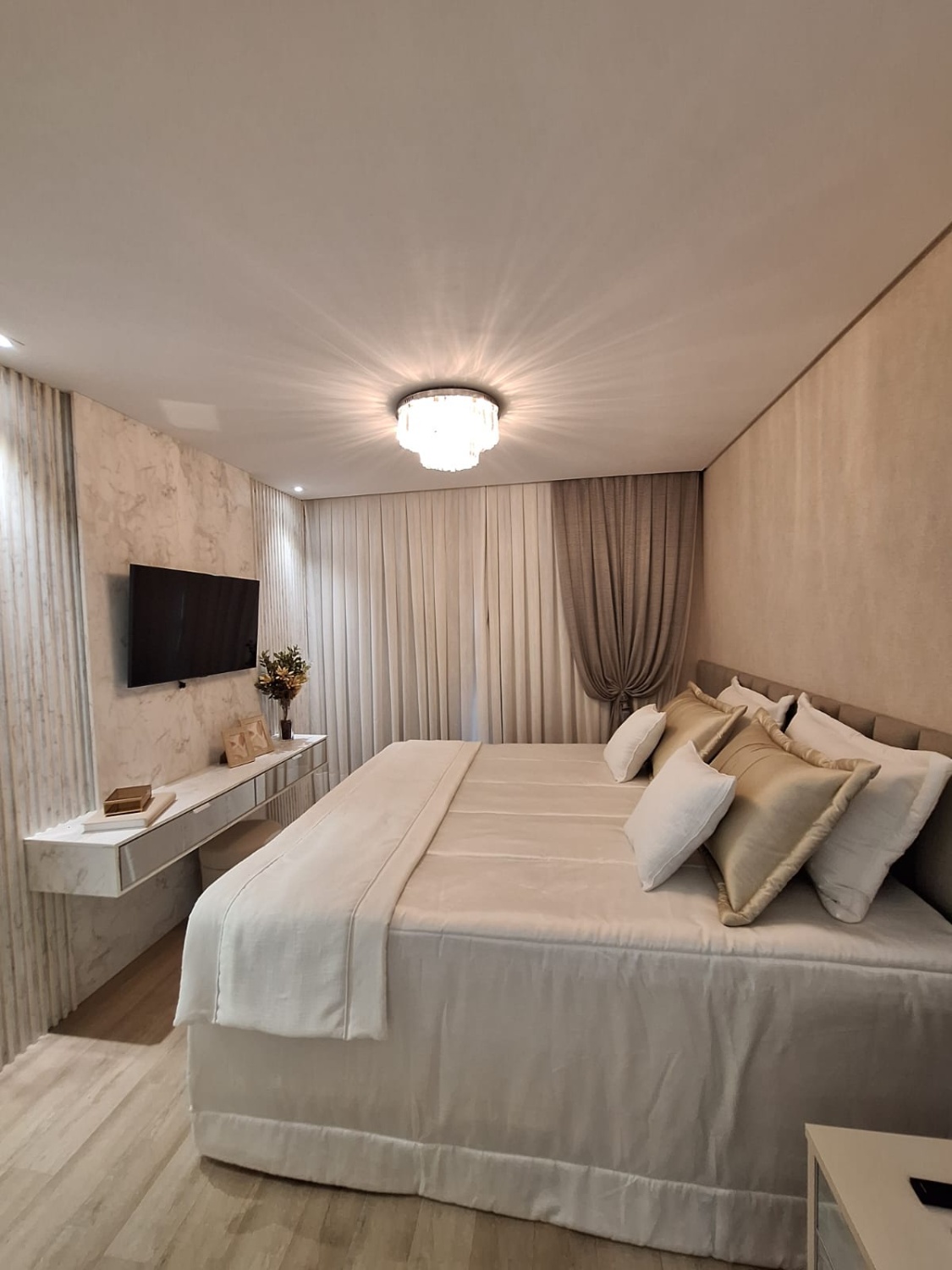 Apartamento no Ed. Brava Garden na Praia Brava - foto 15