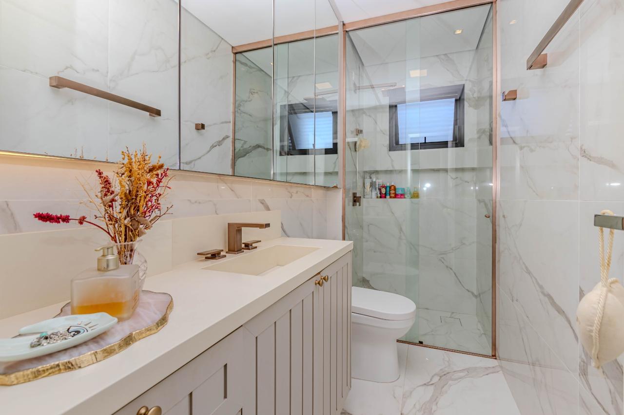 Apartamento no Ed. Privilége Brava na Praia Brava - foto 12
