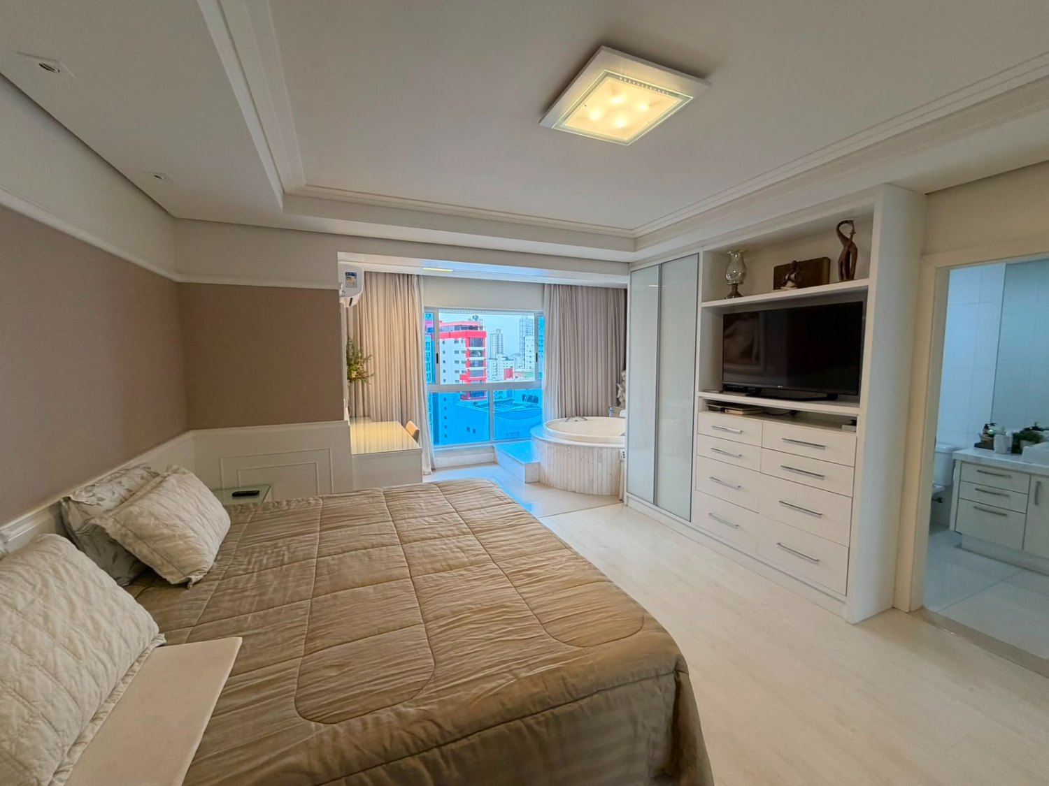 Apartamento Duplex no Ed. Vermont em Balneário Camboriú - foto 11