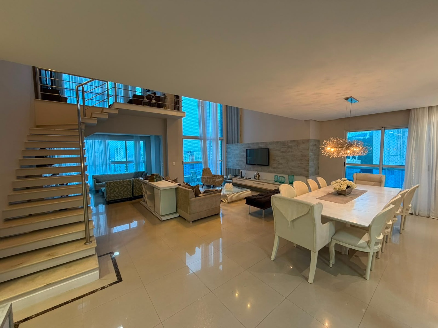 Cobertura Triplex no Ed. Vermont em Balneário Camboriú - foto 4