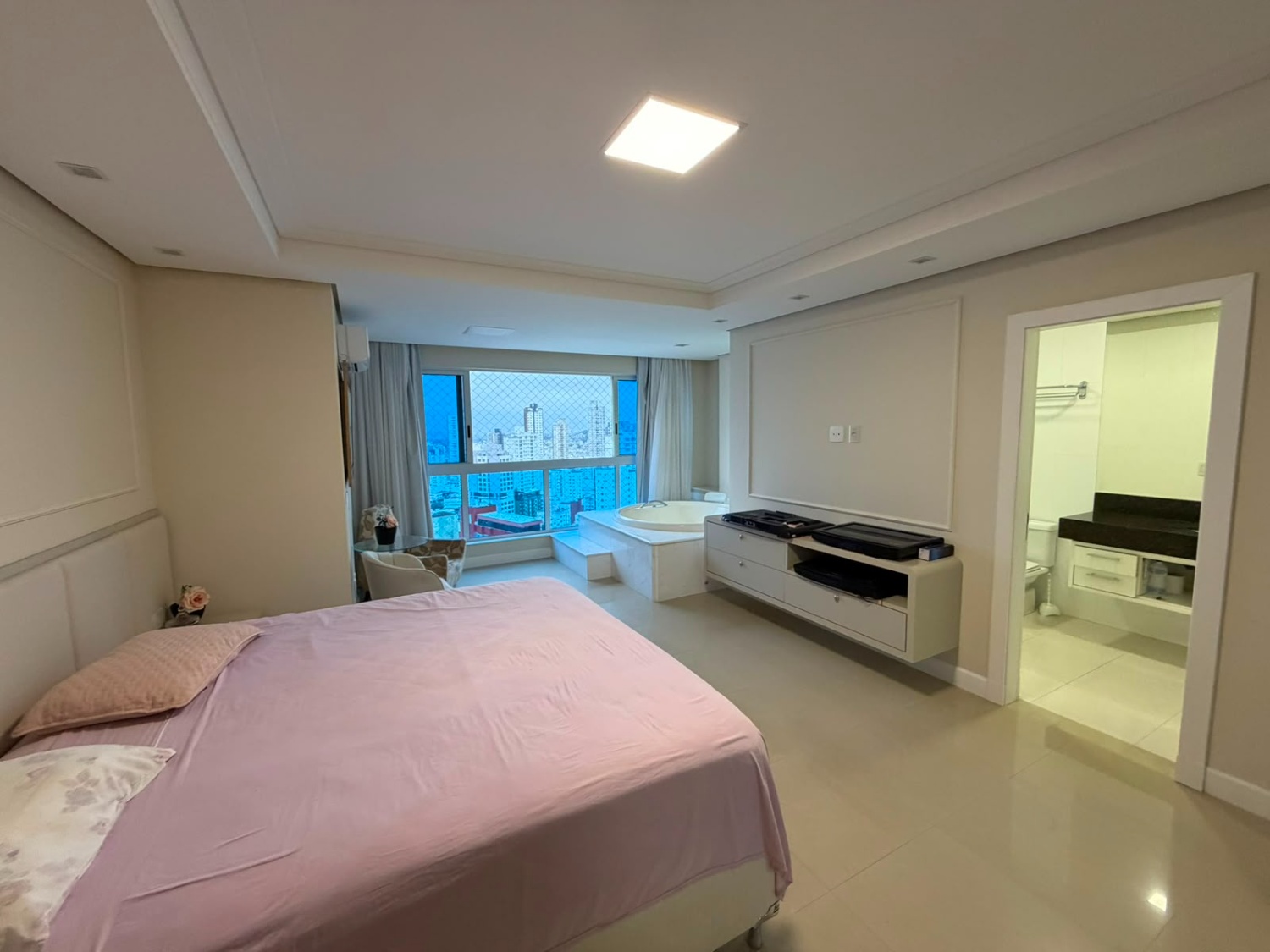 Cobertura Triplex no Ed. Vermont em Balneário Camboriú - foto 13