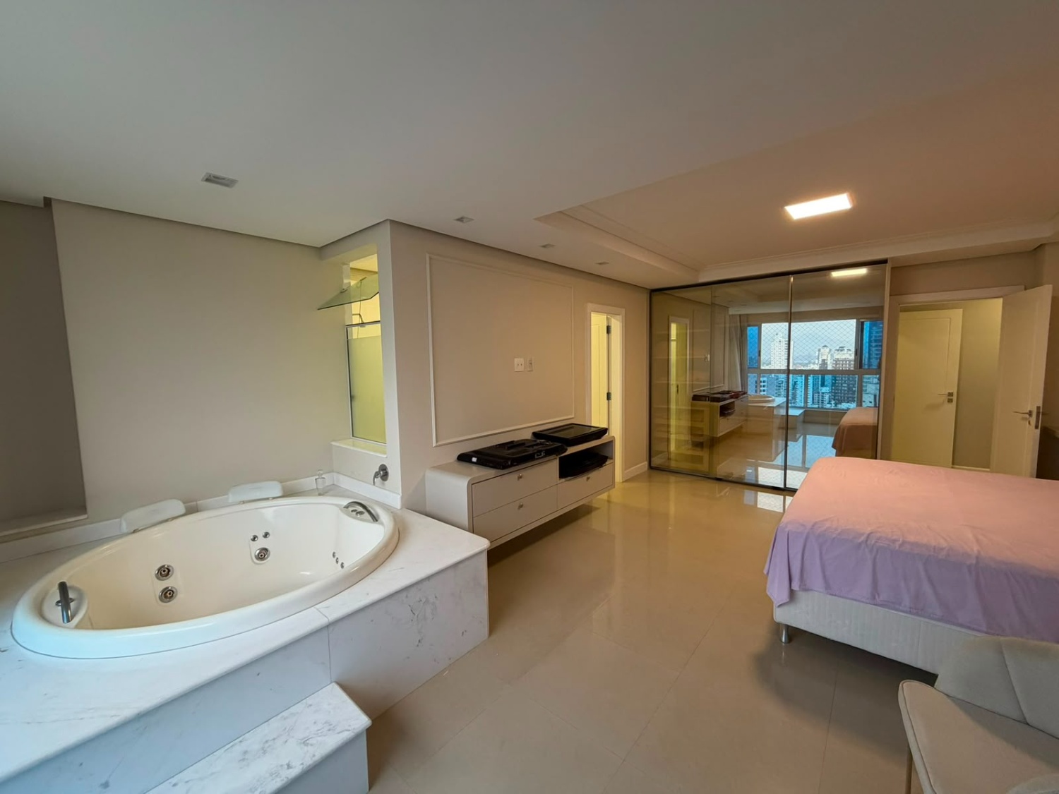 Cobertura Triplex no Ed. Vermont em Balneário Camboriú - foto 15