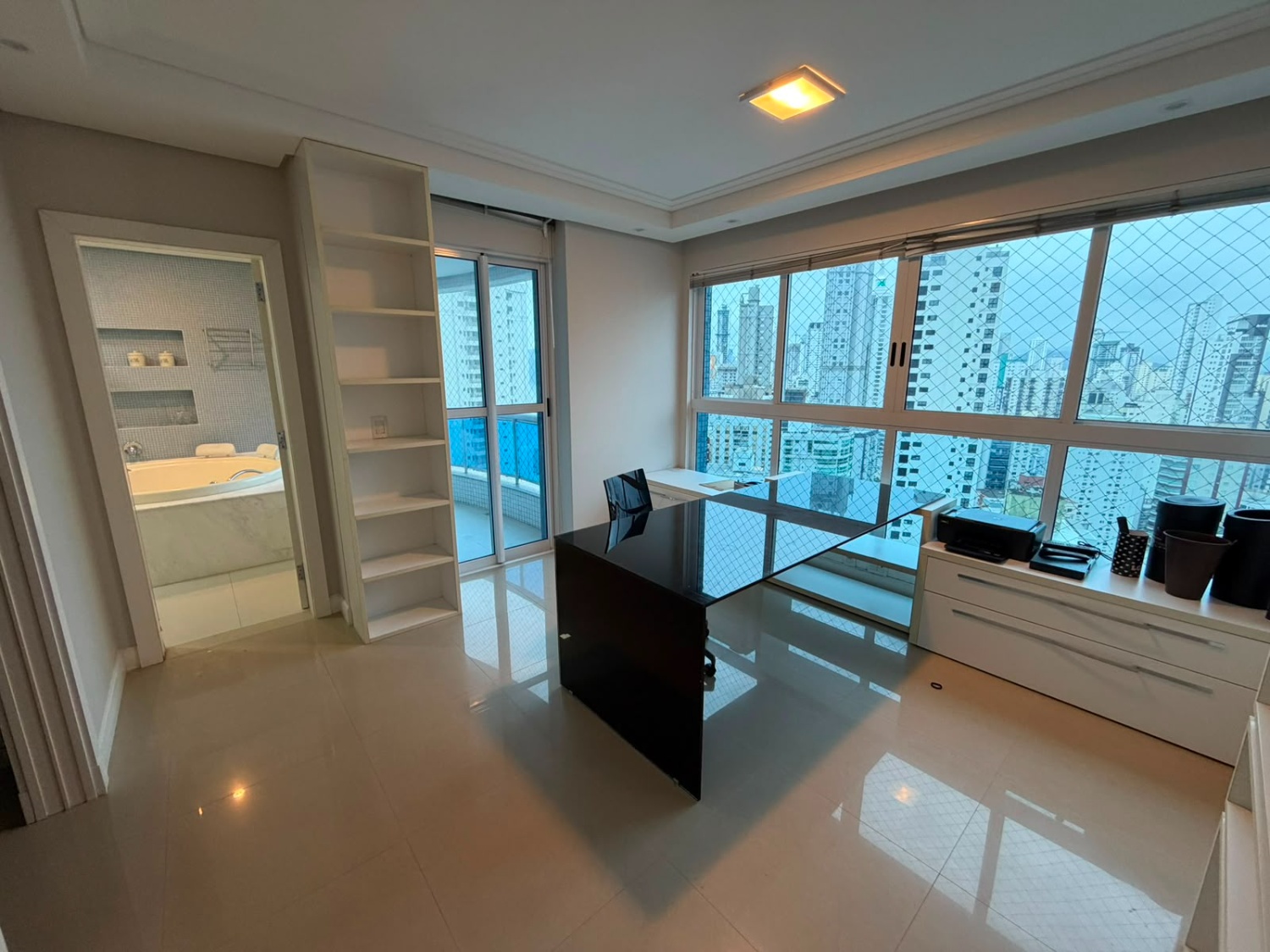 Cobertura Triplex no Ed. Vermont em Balneário Camboriú - foto 17