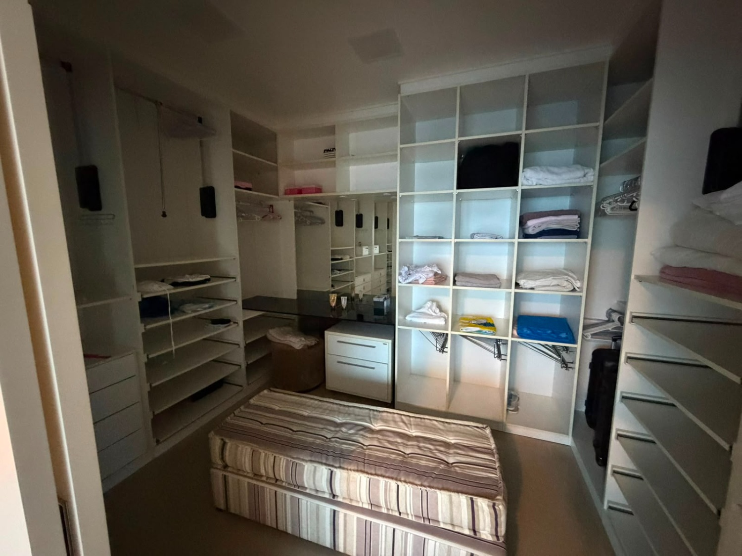 Cobertura Triplex no Ed. Vermont em Balneário Camboriú - foto 22