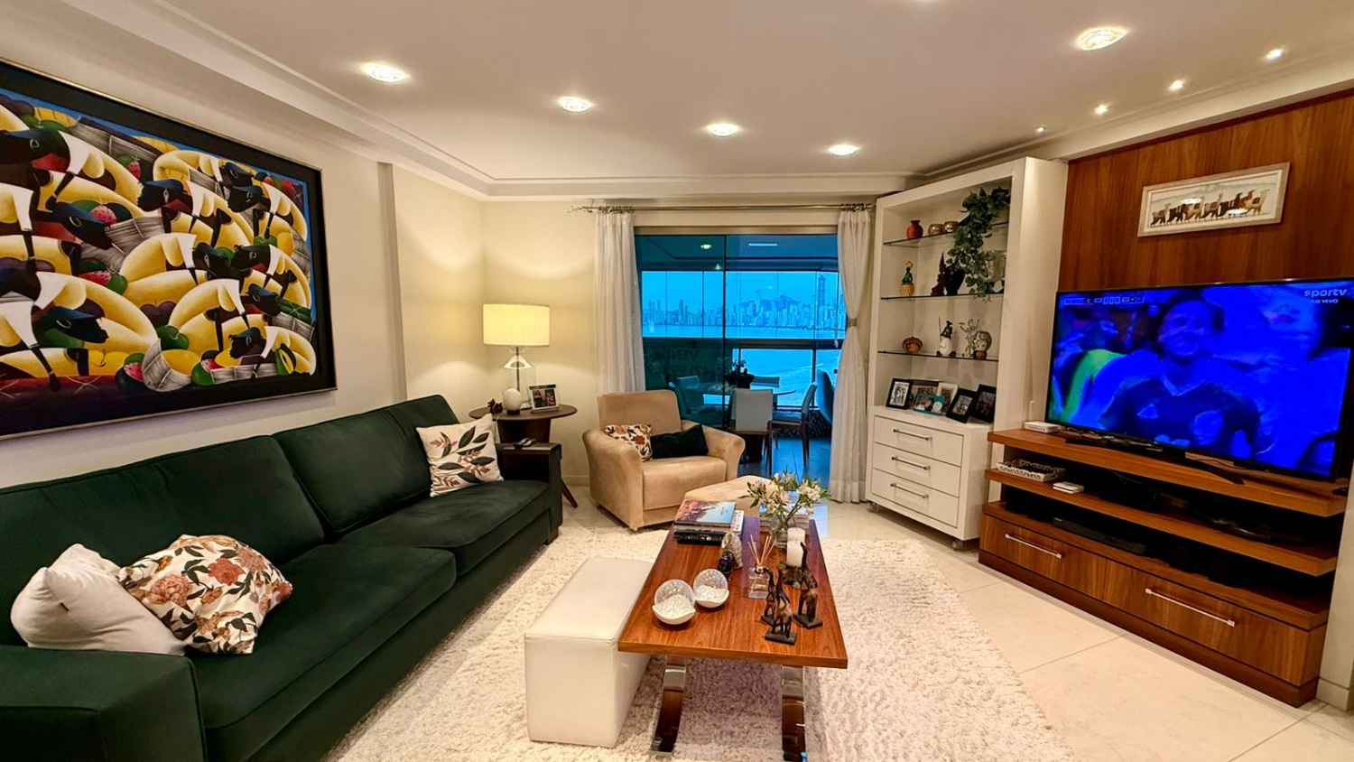 Arc de Triomphe - Apartamento no Ed. Arc de Triomphe em Balneário Camboriú