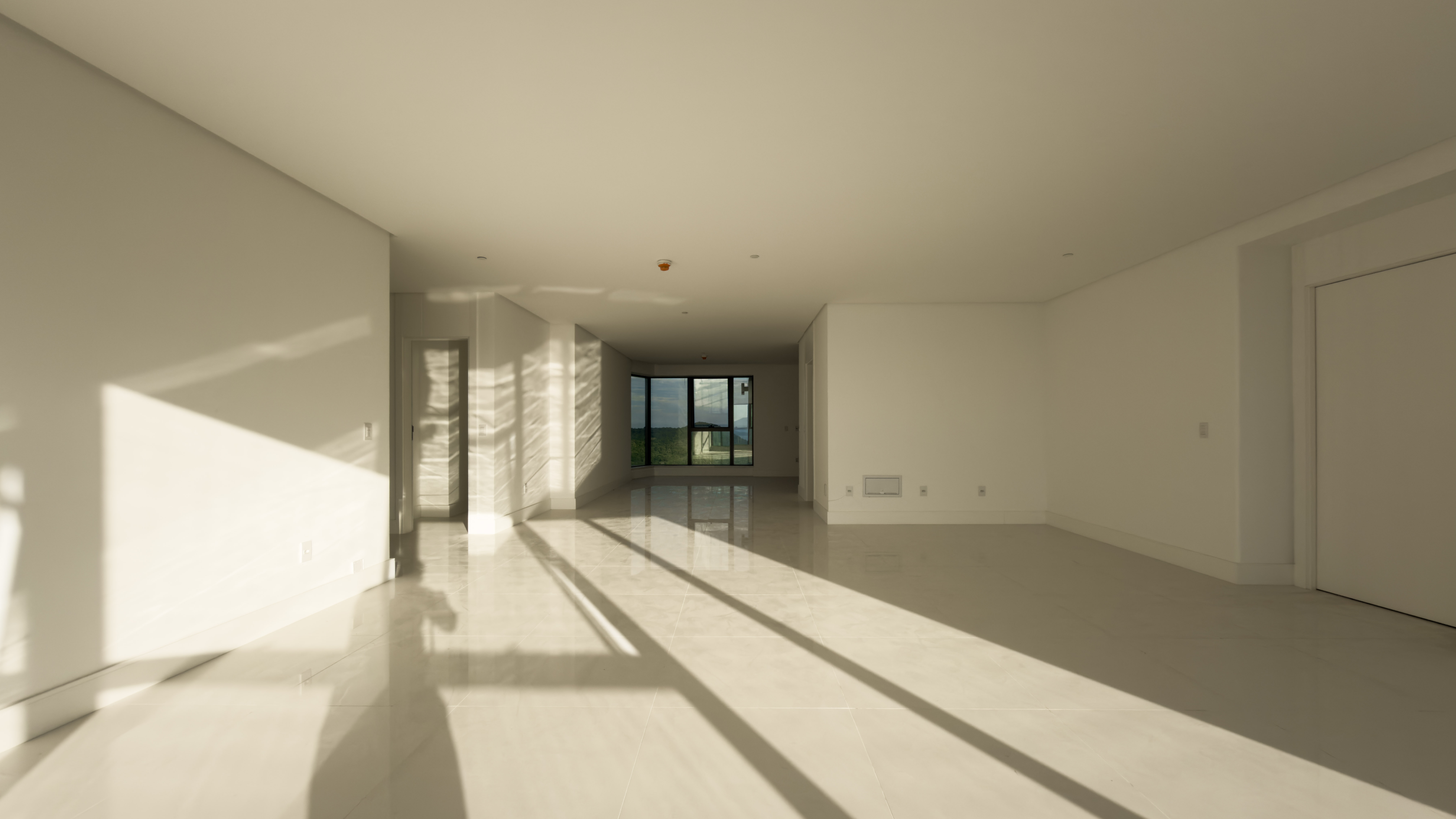 Apartamento no Ed. Yachthouse by Pininfarina na Barra Sul em Balneário Camboriú - foto 5