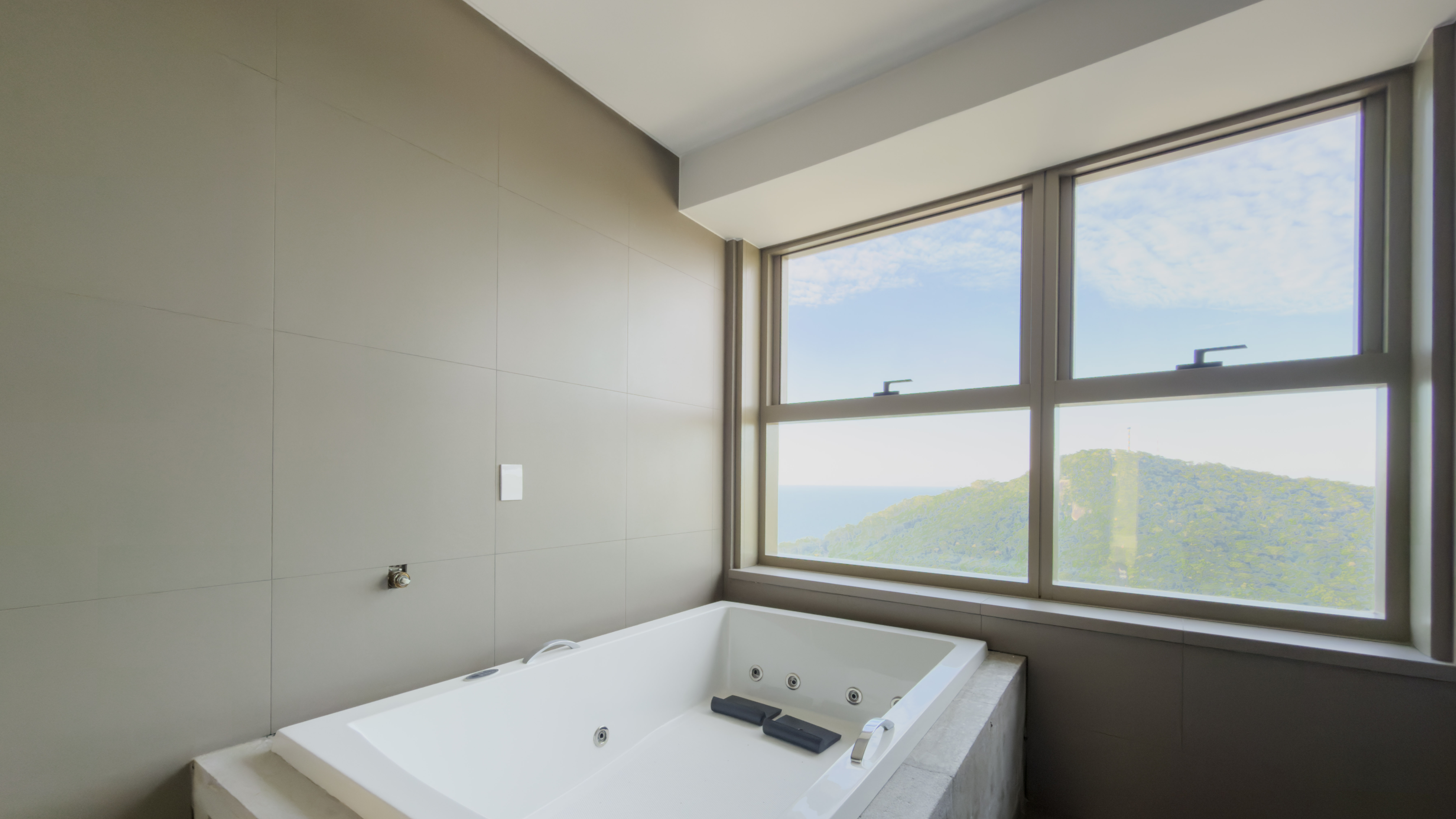 Apartamento no Ed. Yachthouse by Pininfarina na Barra Sul em Balneário Camboriú - foto 10