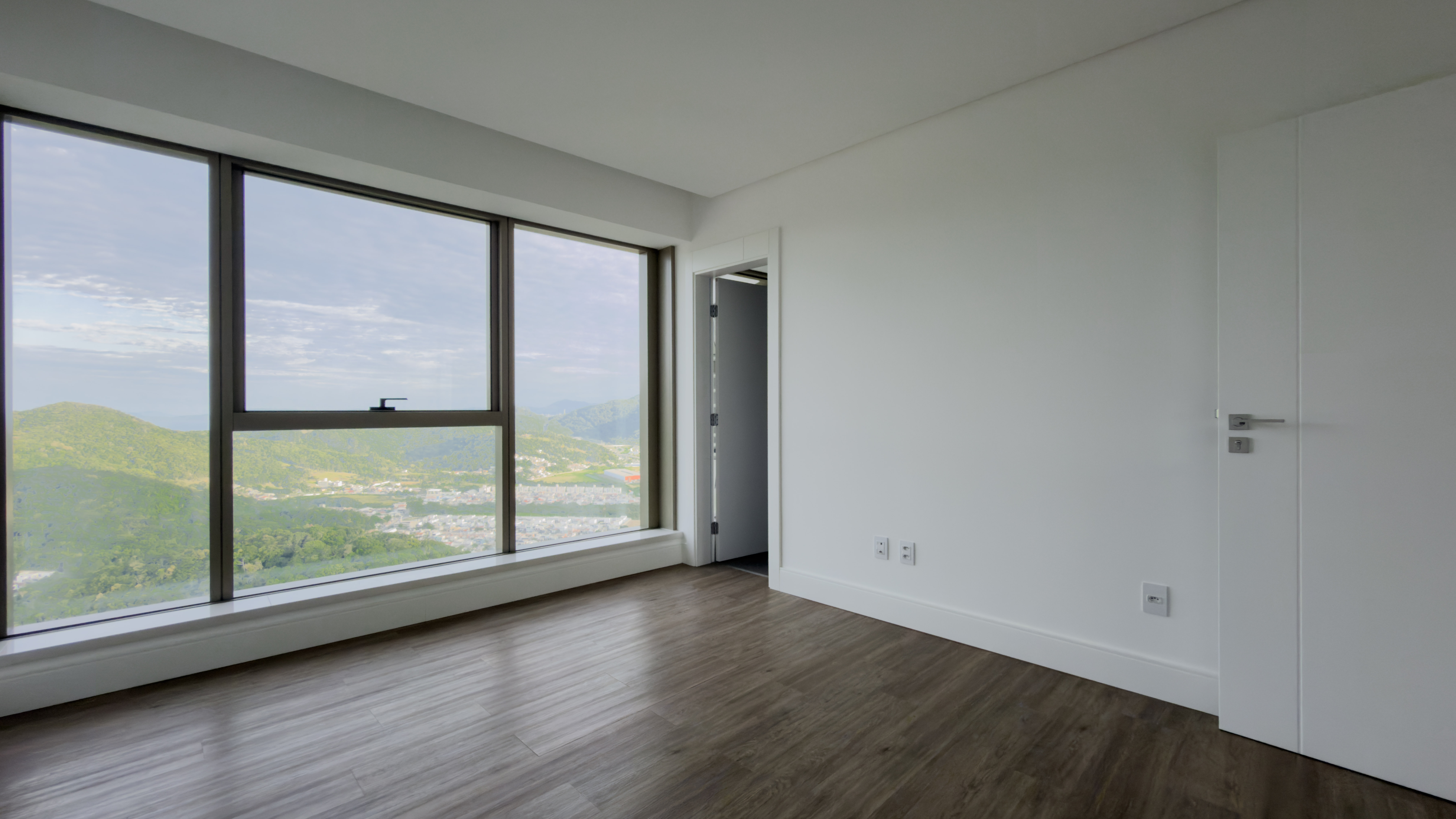 Apartamento no Ed. Yachthouse by Pininfarina na Barra Sul em Balneário Camboriú - foto 14