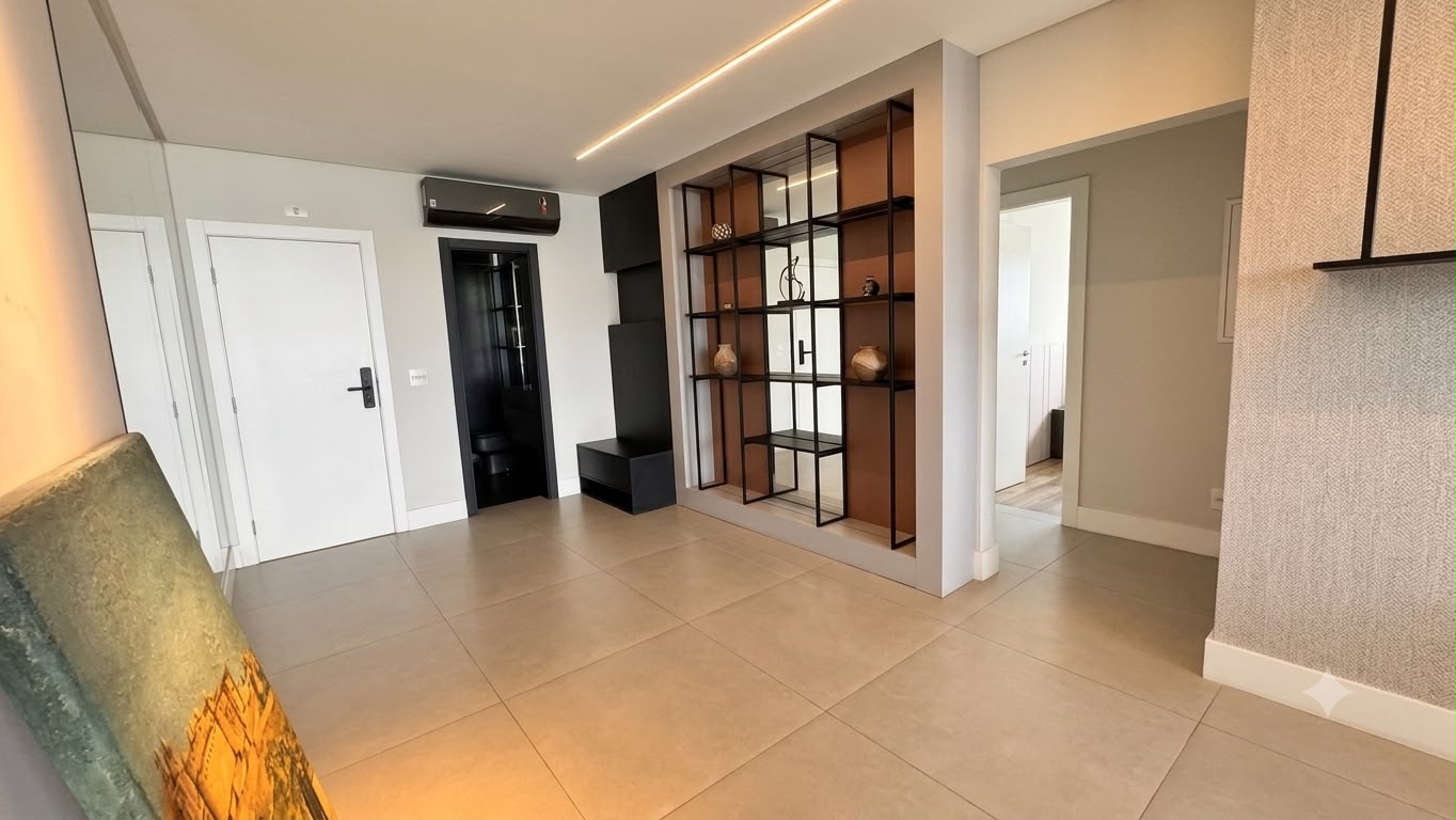 Apartamento no Ed. Aquamarine Residence na Praia Brava - foto 5
