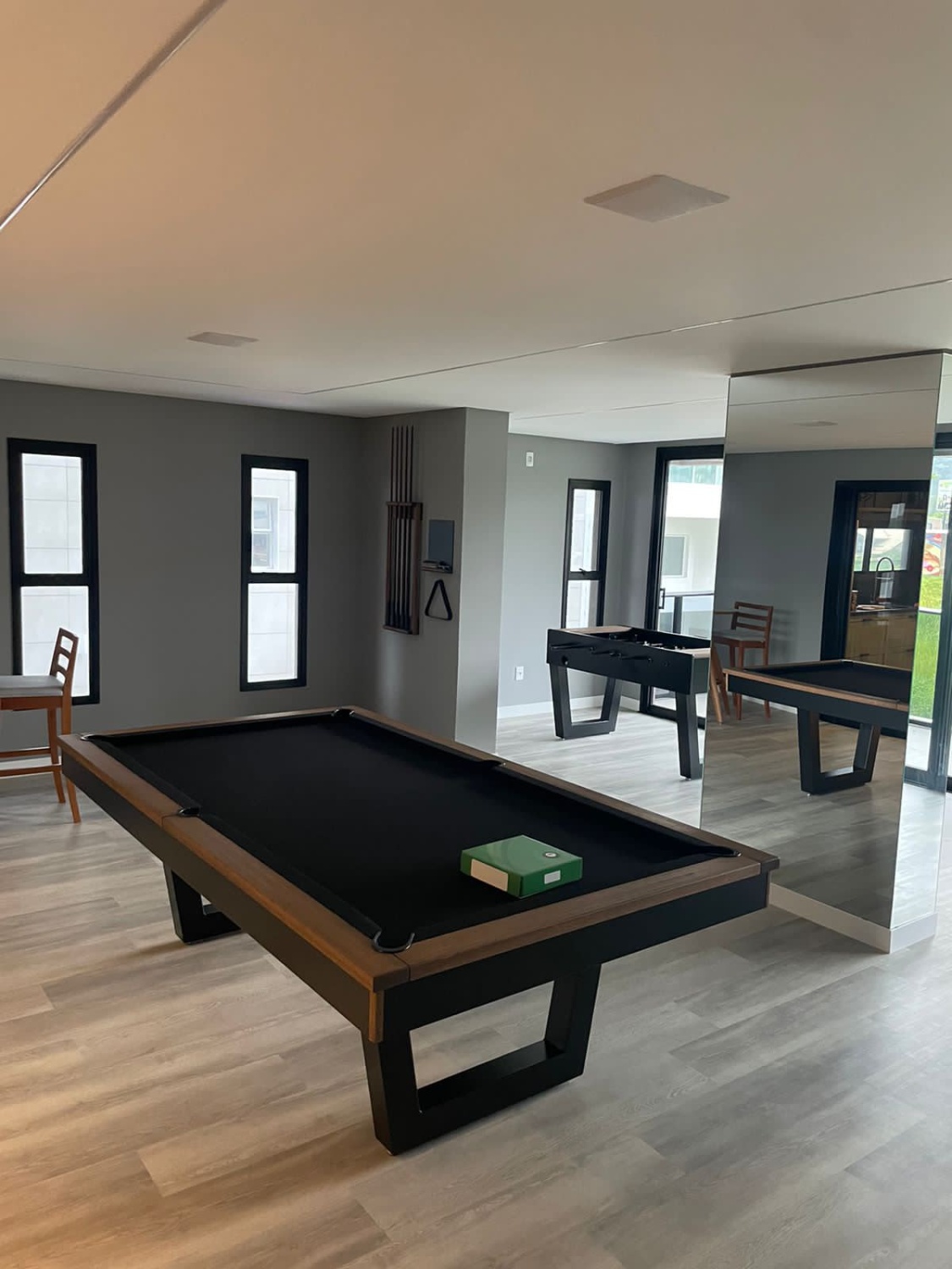 Apartamento no Ed. Aquamarine Residence na Praia Brava - foto 18