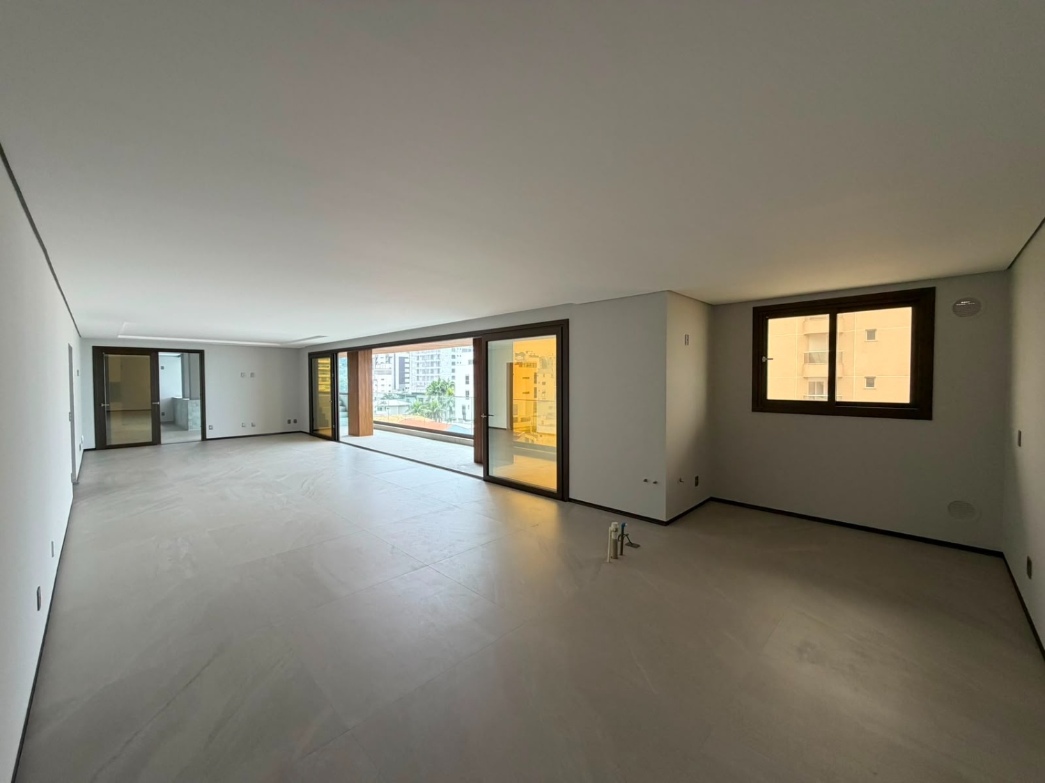 Apartamento Ed. Brava Dreams na Praia Brava - foto 5