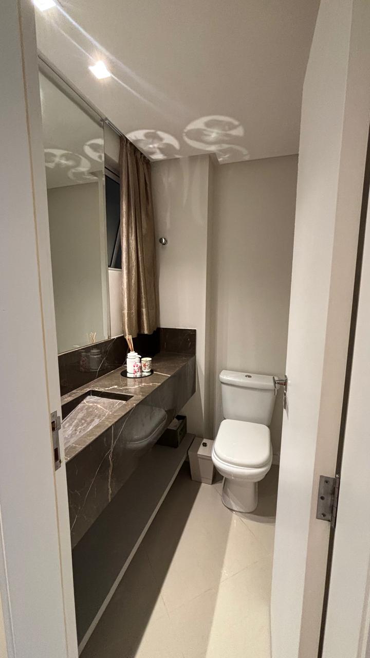 Apartamento no Ed. Bellas Artes Residencial em Balneário Camboriú - foto 19
