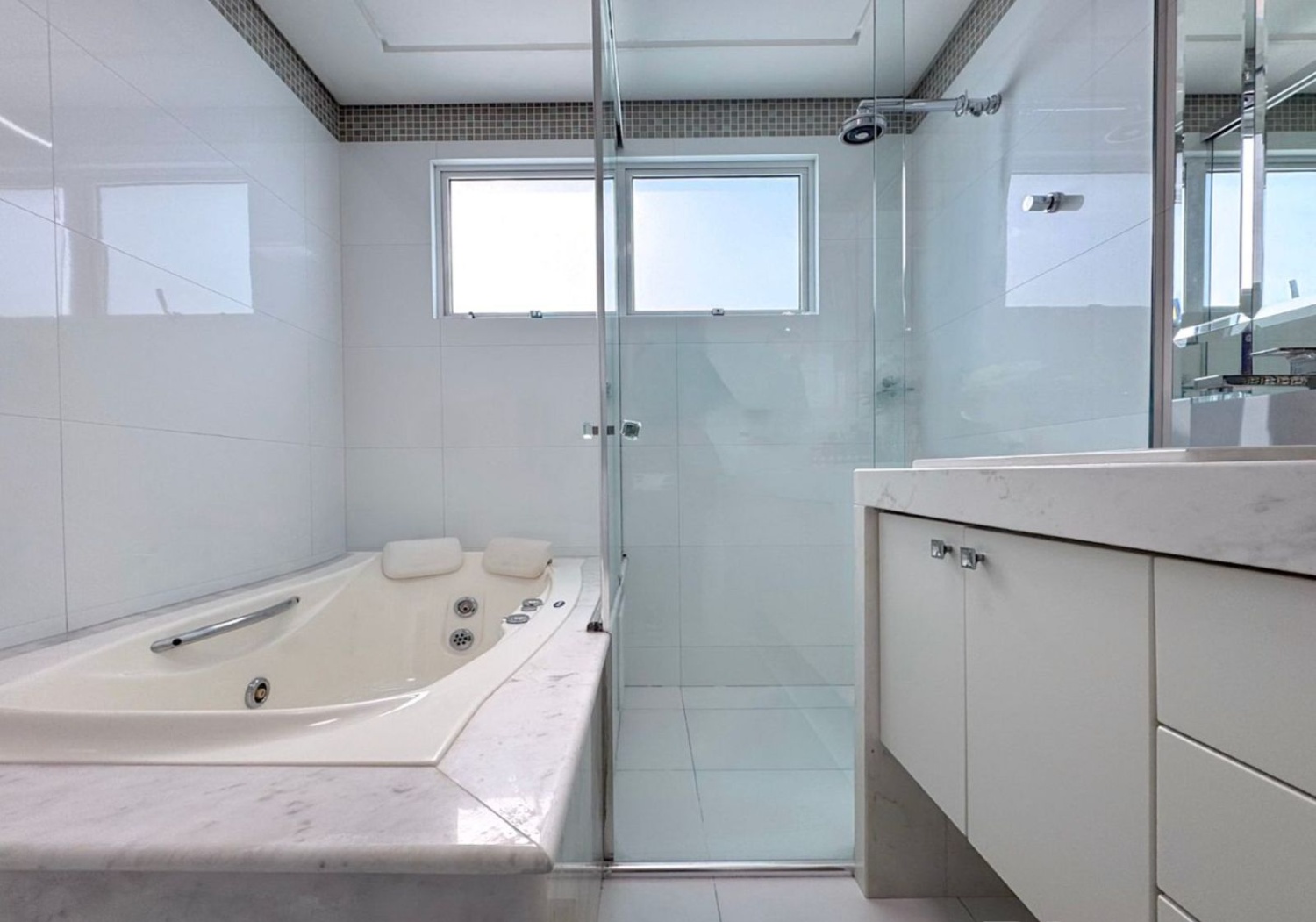 Apartamento no Ed. Diamond Hill em Balneário Camboriú - foto 10