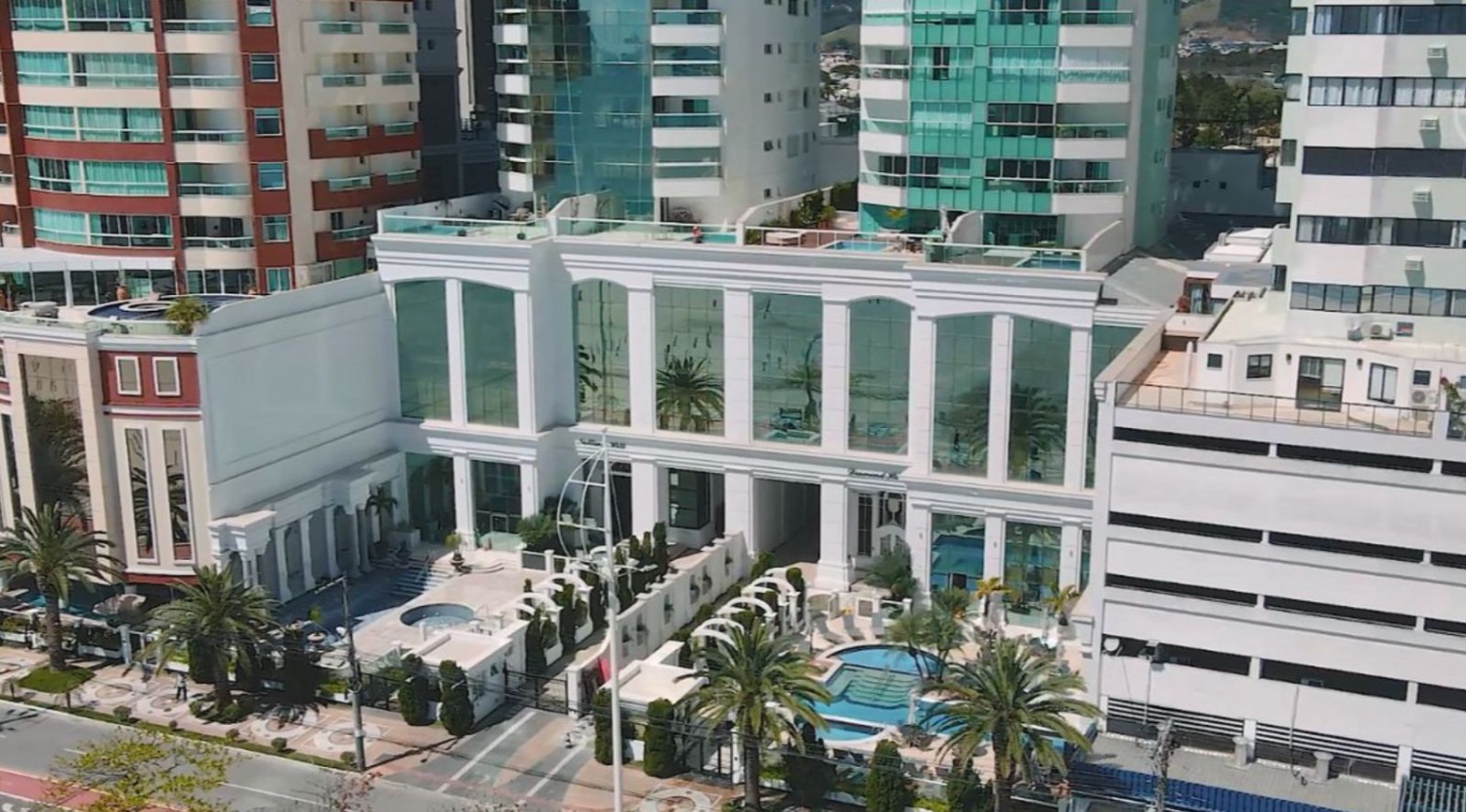 Apartamento no Ed. Diamond Hill em Balneário Camboriú - foto 11