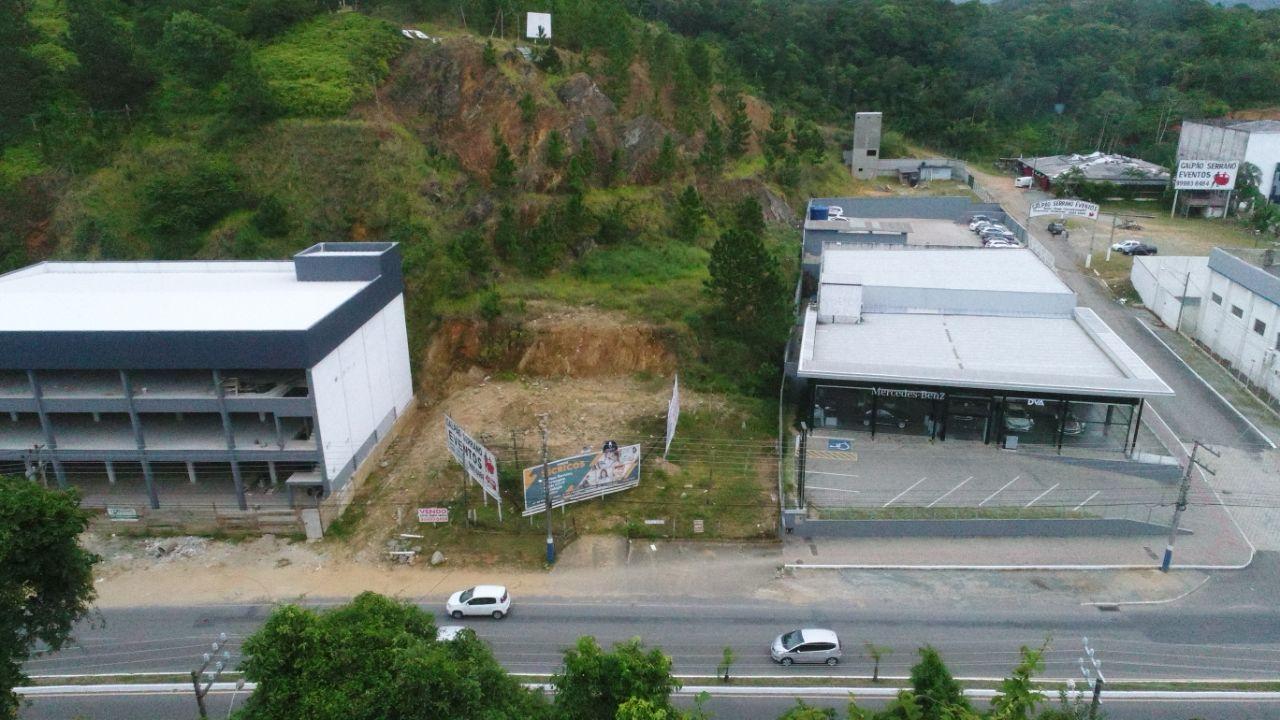 Terreno Comercial na Avenida dos Estados em Balneário Camboriú