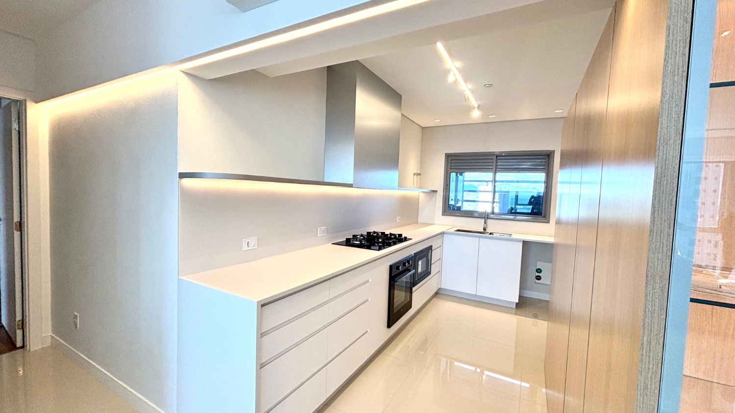 Apartamento no Ed. Vitra by Pininfarina em Balneário Camboriú - foto 7