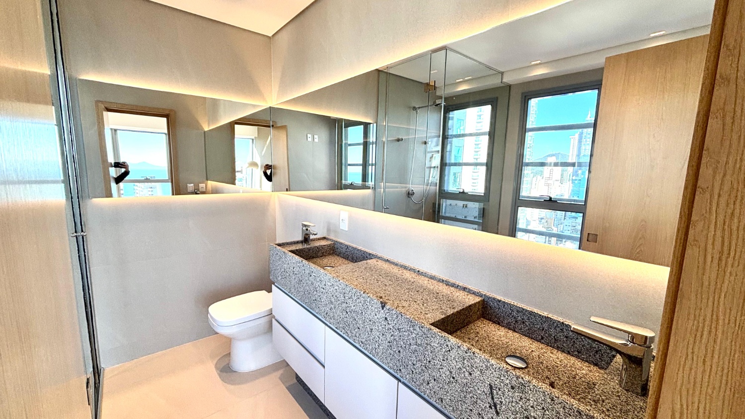 Apartamento no Ed. Vitra by Pininfarina em Balneário Camboriú - foto 16