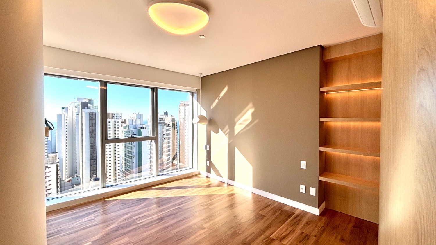 Apartamento no Ed. Vitra by Pininfarina em Balneário Camboriú - foto 19
