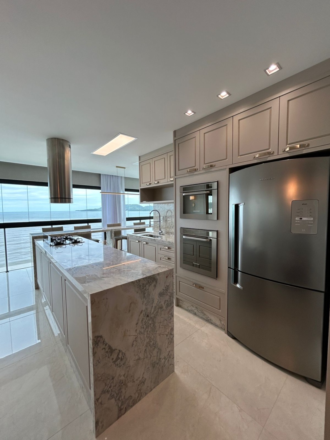 Apartamento no Ed. Cartier CNA Residence em Meia Praia em Itapema - foto 6