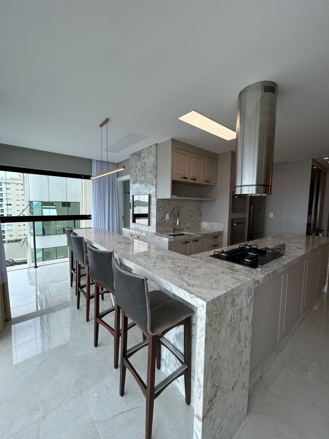Apartamento no Ed. Cartier CNA Residence em Meia Praia em Itapema - foto 9