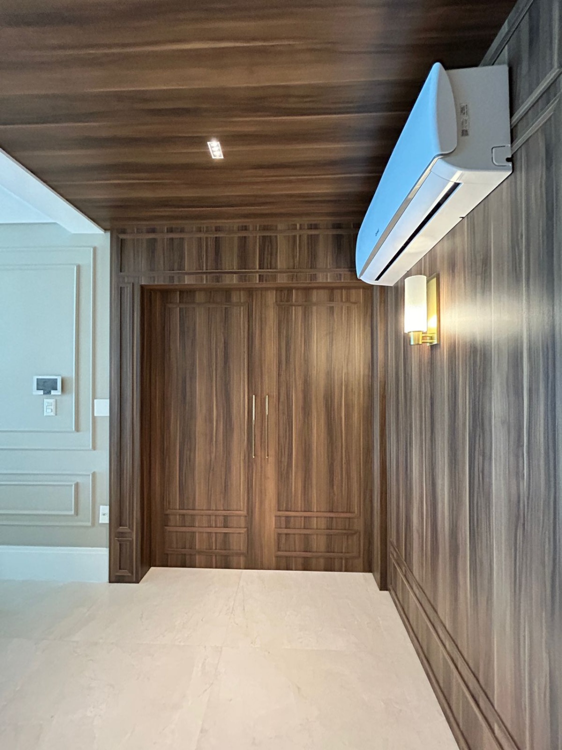 Apartamento no Ed. Cartier CNA Residence em Meia Praia em Itapema - foto 15