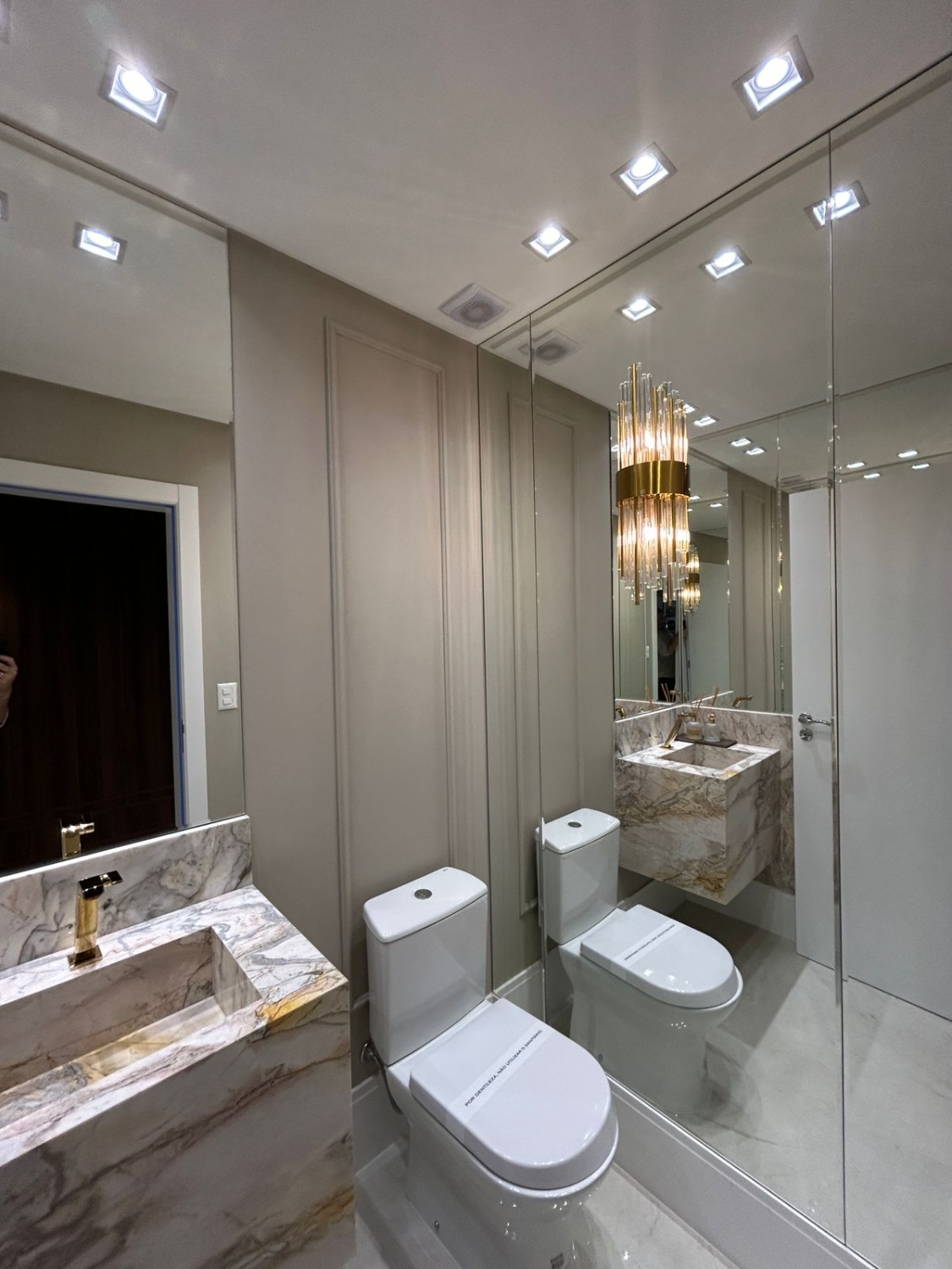 Apartamento no Ed. Cartier CNA Residence em Meia Praia em Itapema - foto 16