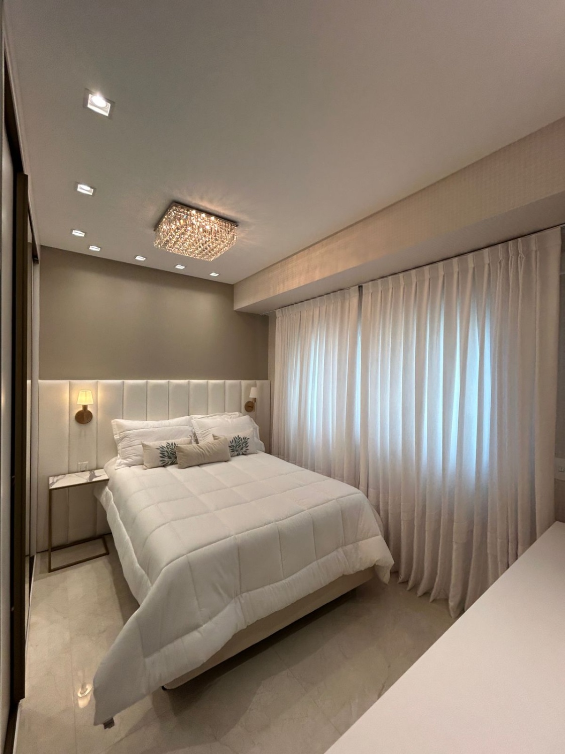 Apartamento no Ed. Cartier CNA Residence em Meia Praia em Itapema - foto 25