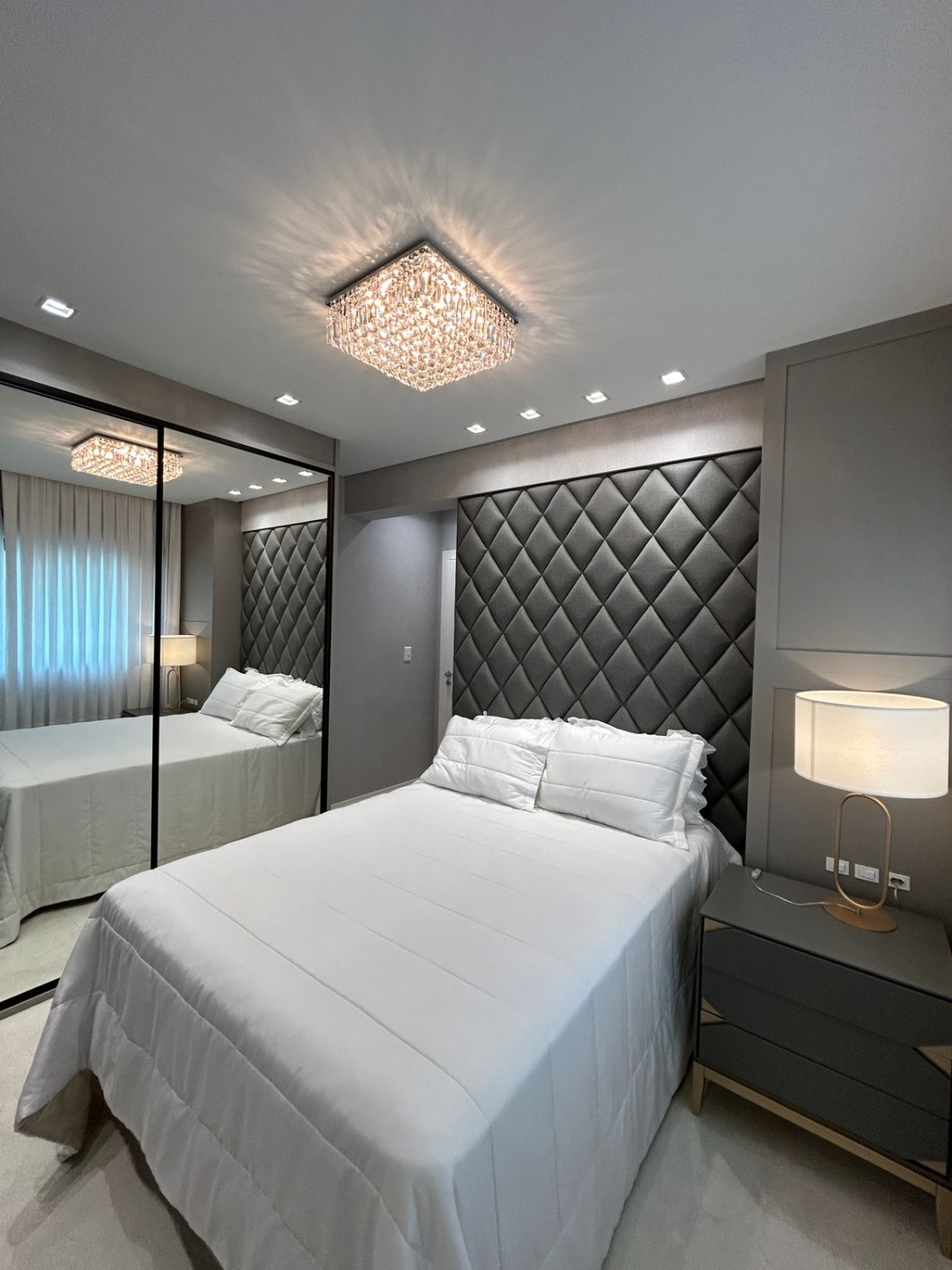 Apartamento no Ed. Cartier CNA Residence em Meia Praia em Itapema - foto 28