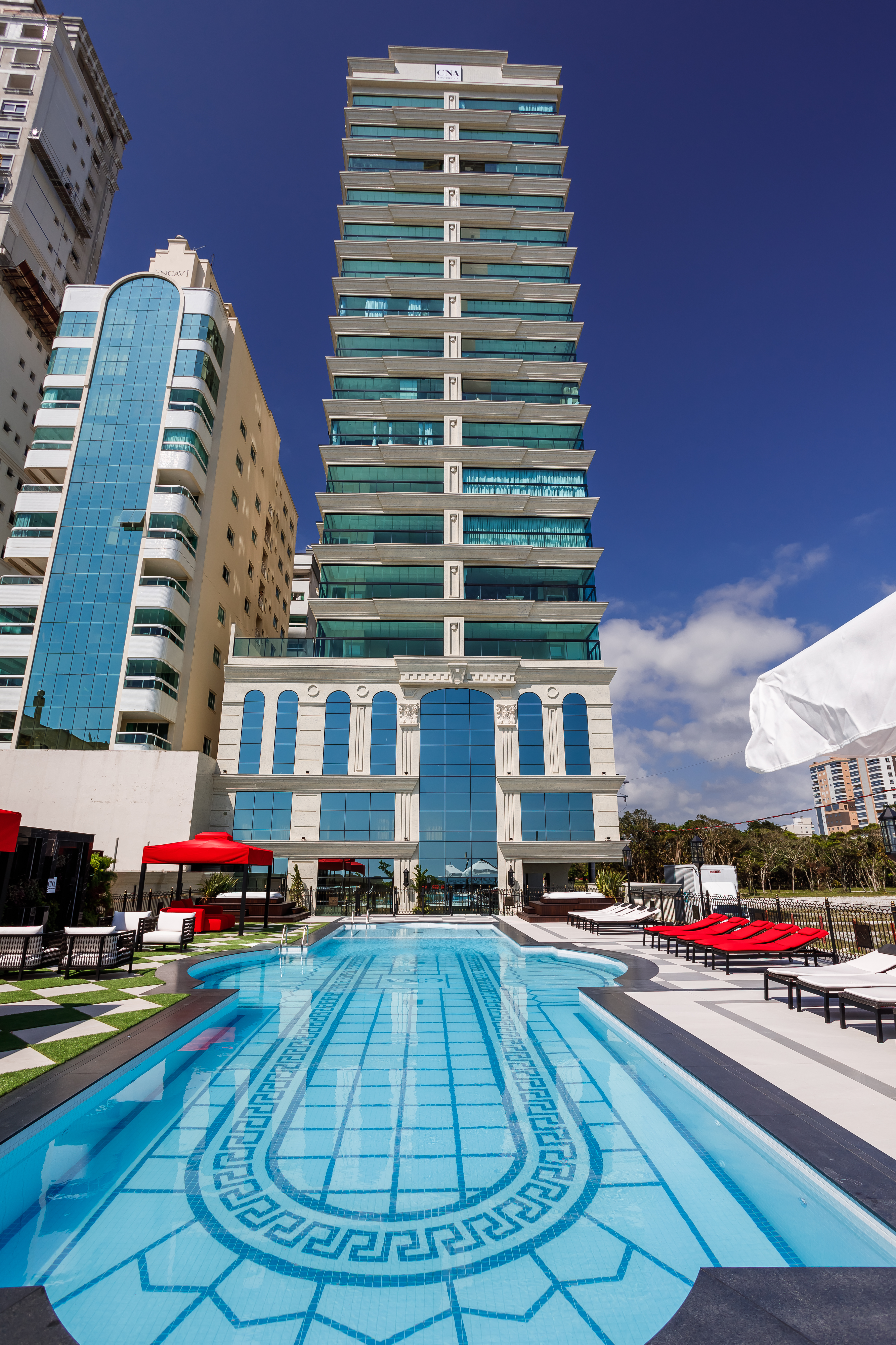 Apartamento no Ed. Cartier CNA Residence em Meia Praia em Itapema - foto 32