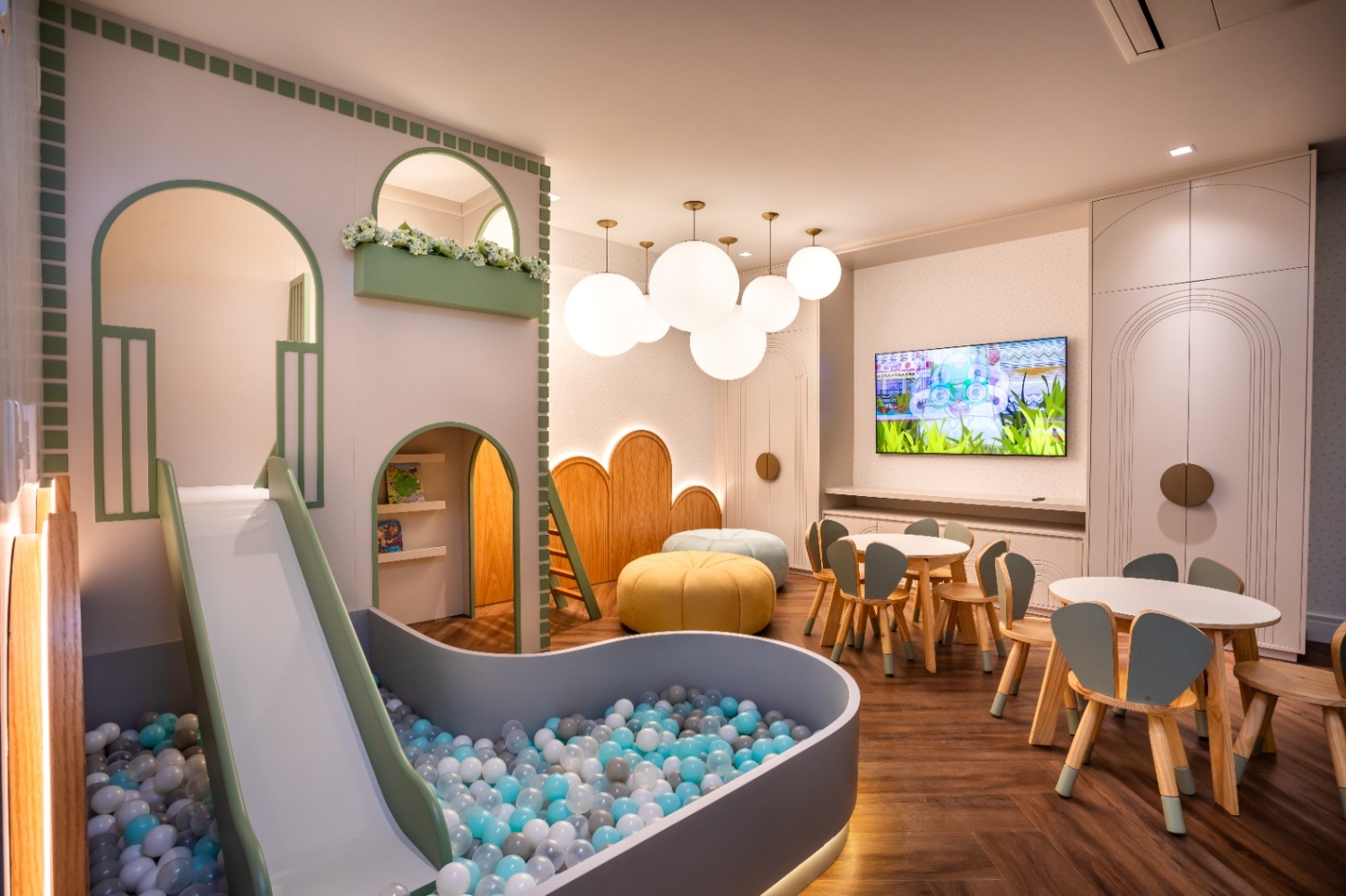 Apartamento no Ed. Cartier CNA Residence em Meia Praia em Itapema - foto 41