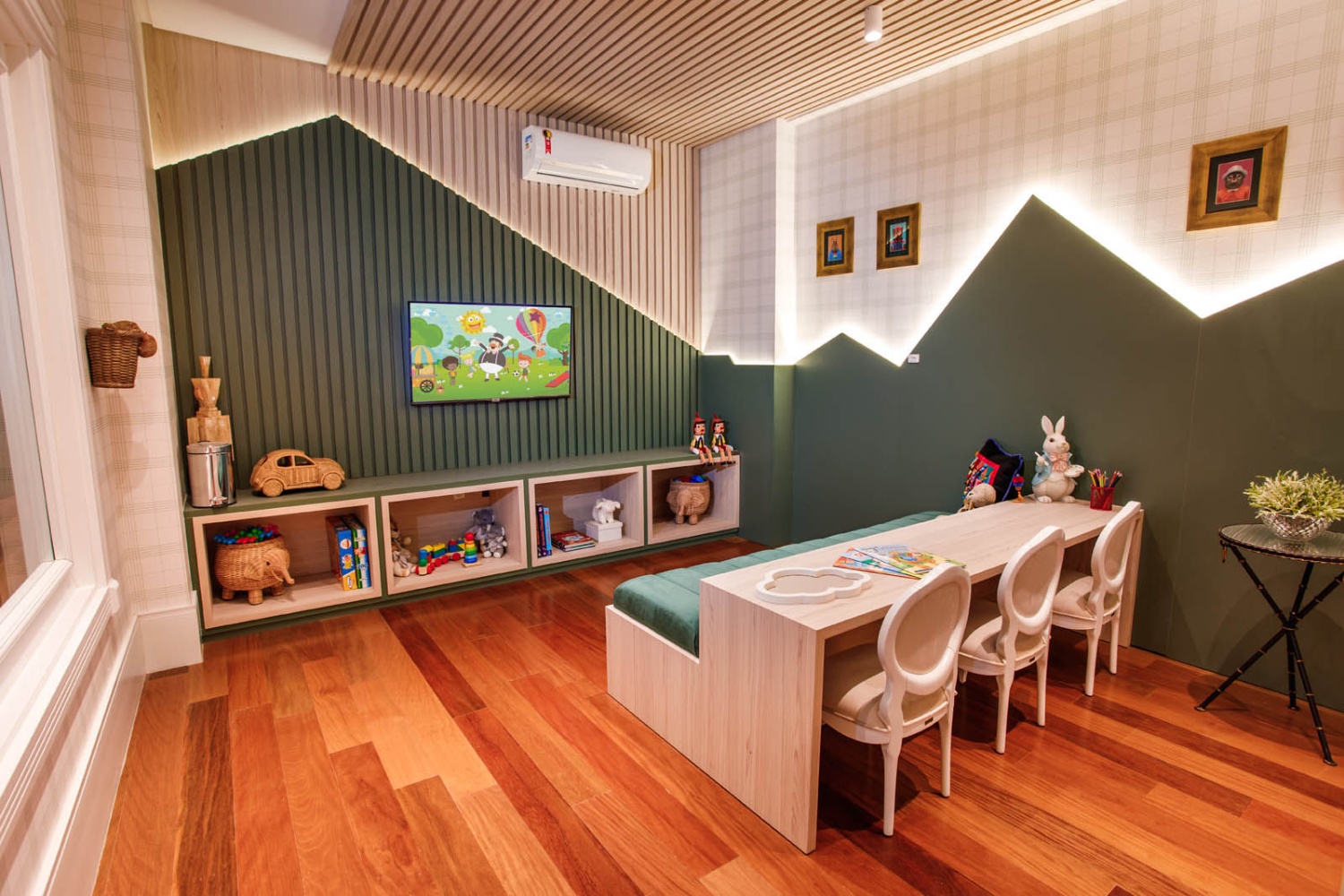 Apartamento no Ed. Magnum CNA Home em Meia Praia em Itapema - foto 24