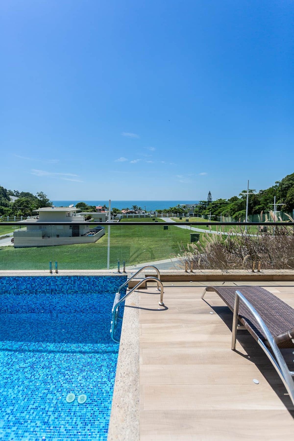 Casa com vista para o mar no Condomínio Green Ocean na Praia do Estaleiro em Balneário Camboriú - foto 4