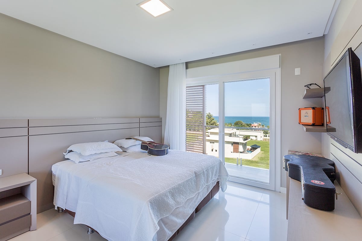 Casa com vista para o mar no Condomínio Green Ocean na Praia do Estaleiro em Balneário Camboriú - foto 16