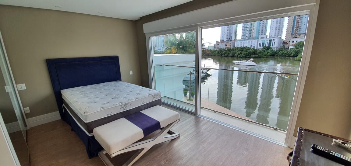 Mansão com píer para barcos no Condomínio Marina em Camboriú - foto 27