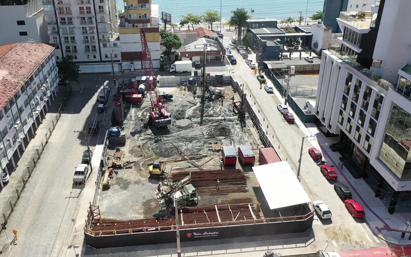 Apartamento no Tonino Lamborghini Residences em Balneário Camboriú - foto 37