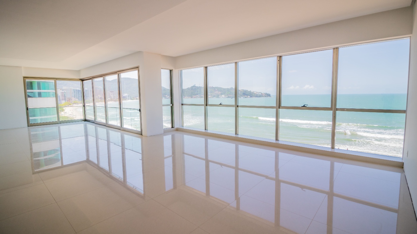Apartamento Frente Mar no Edifício Victor Hugo em Itapema - foto 3